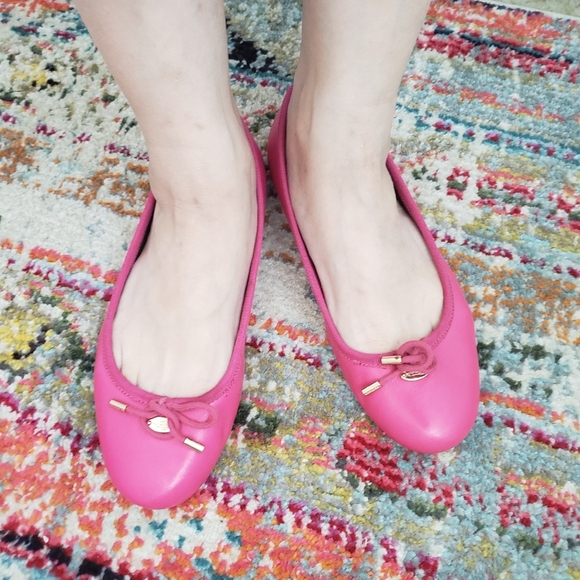 Coach pink ballet flat shoes size 7 - Picture 4 of 6